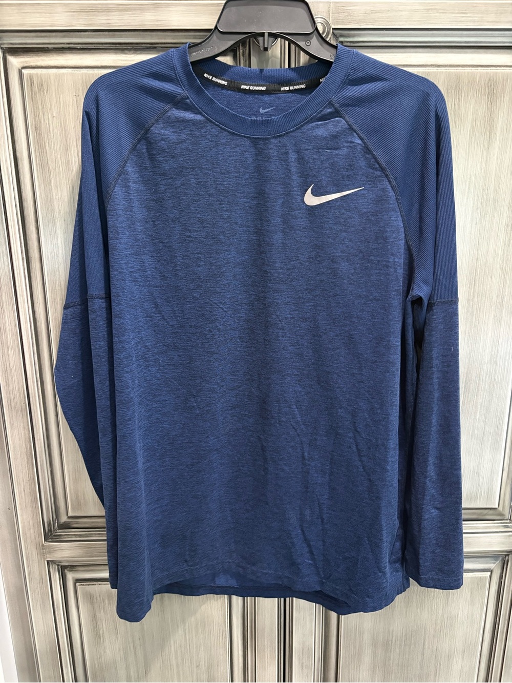 Nike Men’s Long-Sleeve Running Crew